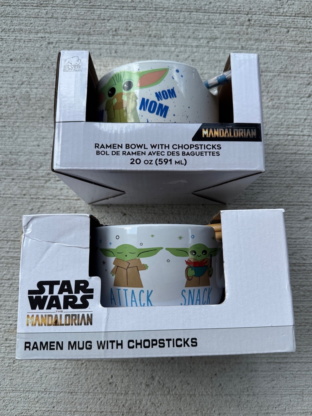 Star Wars The Mandalorian Grogu White and Green Ramen Mug with Chopsticks Set